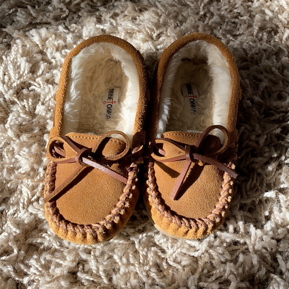 Kids Minnetonka moccasins